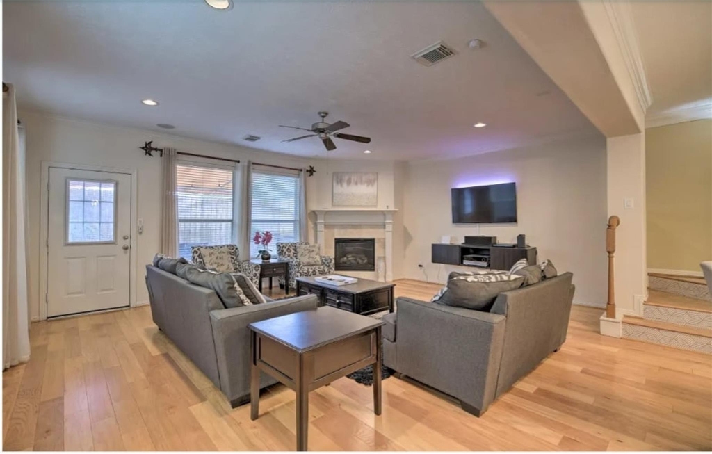 1006 Rochow Street - Photo 1