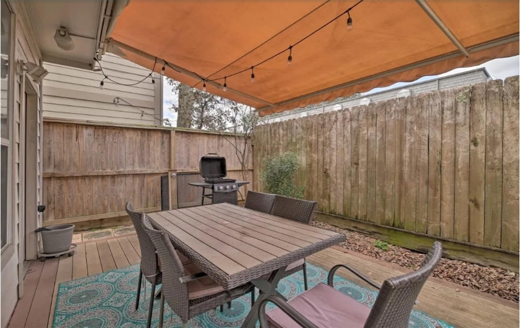 1006 Rochow Street - Photo 14
