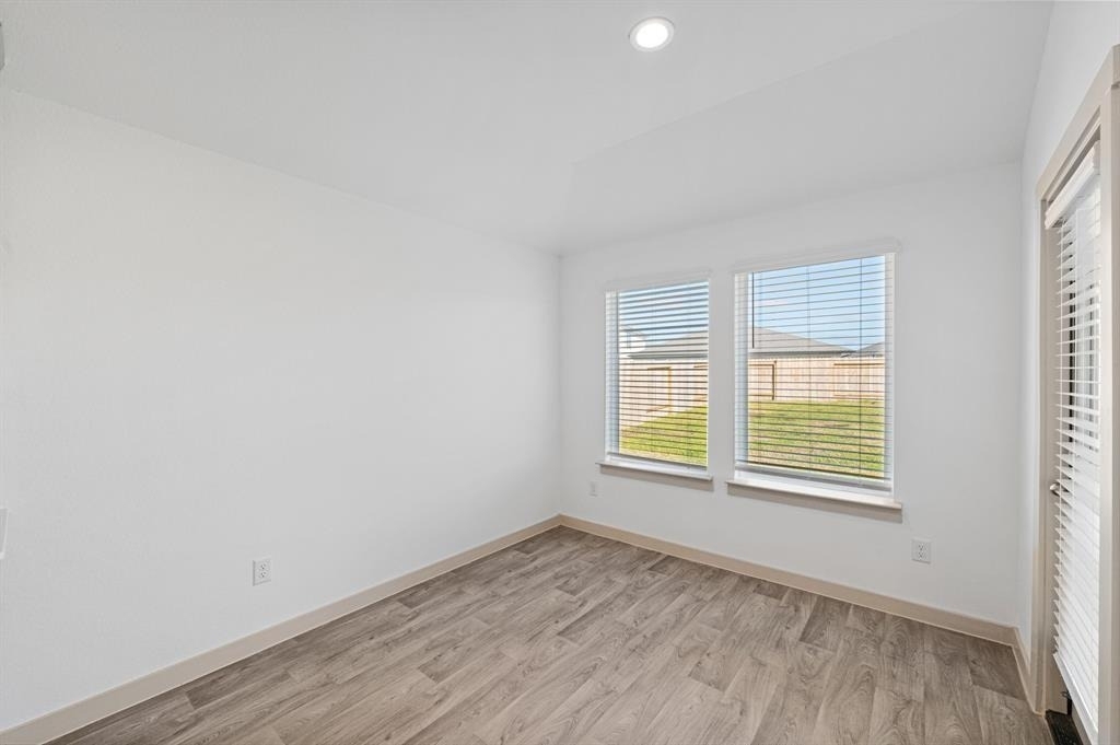 7910 Duck Ponds Place - Photo 12