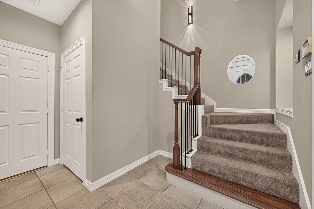 4229 Bettis Drive - Photo 2