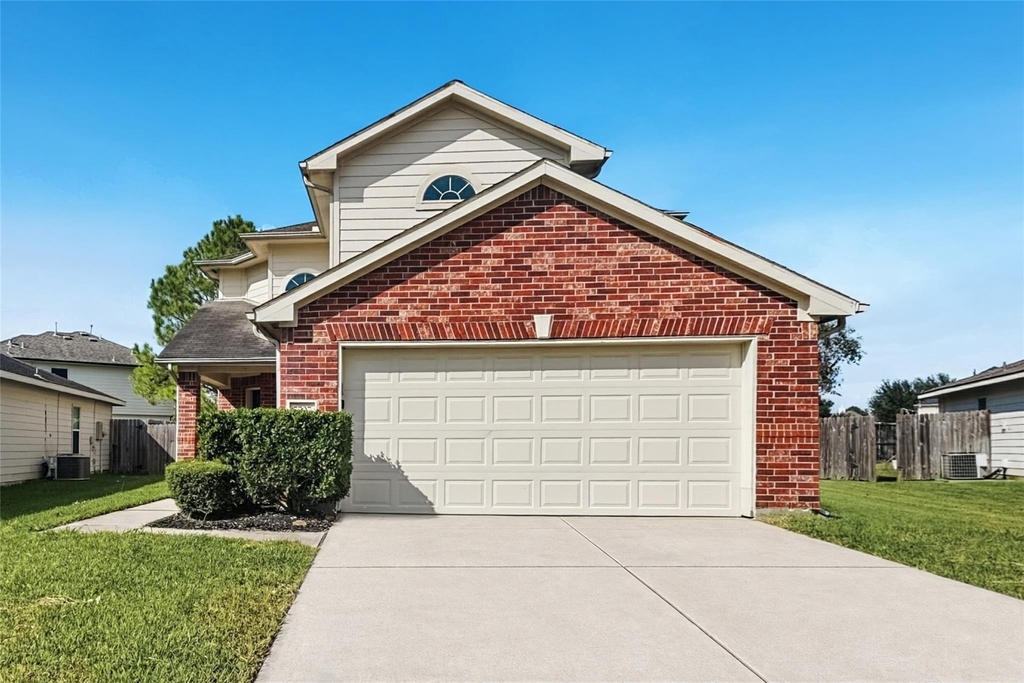 7707 Atwood Manor Court - Photo 0