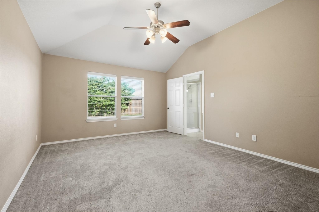 872 Rock Harbor Lane - Photo 16