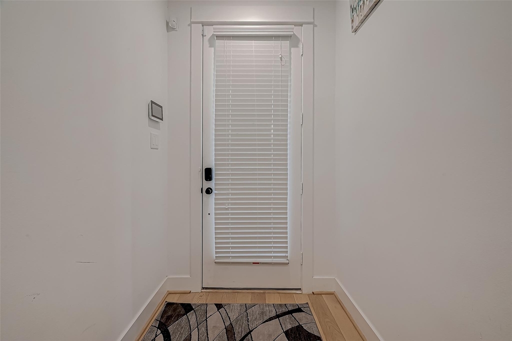 2726 Anita Street - Photo 3