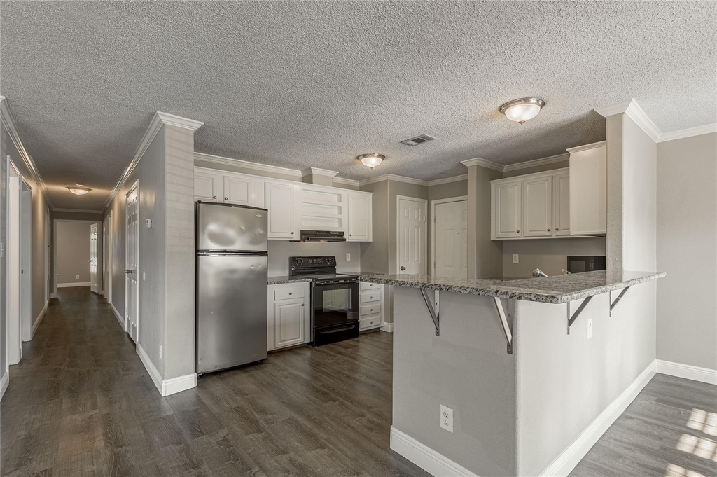 164 Varsity Drive - Photo 9