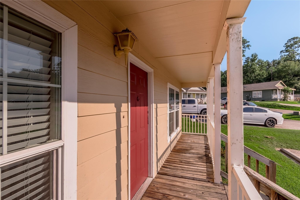 164 Varsity Drive - Photo 3