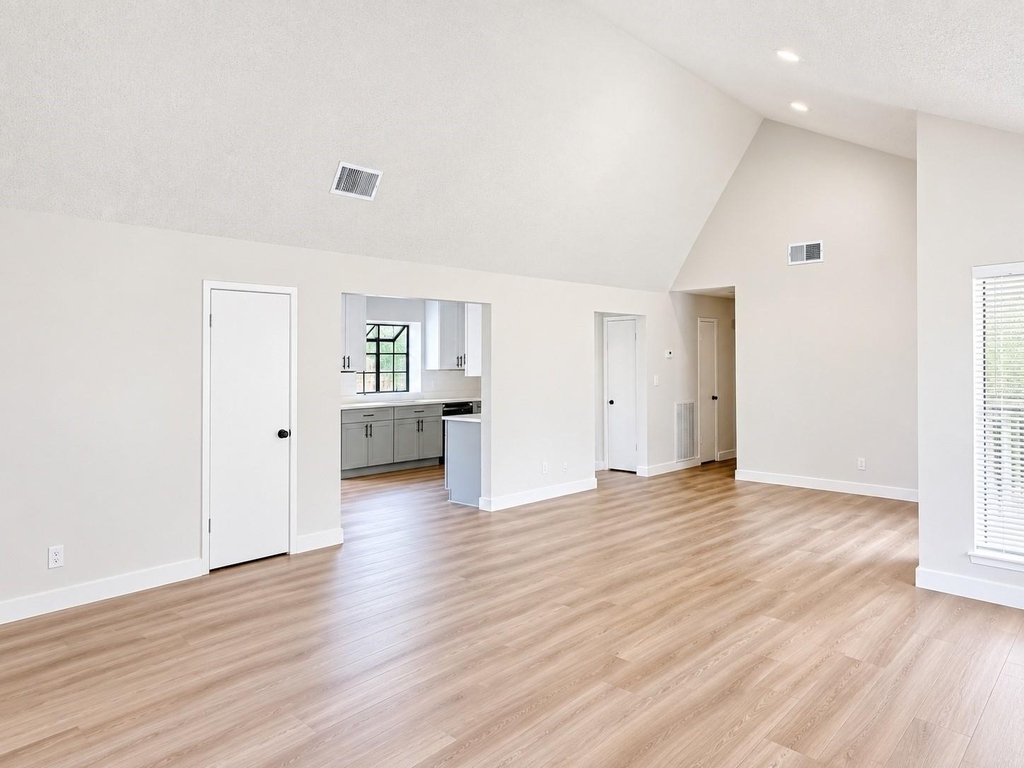 2226 Sunset Trail - Photo 5