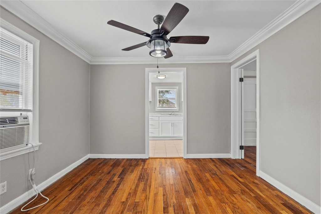 4020 Avenue O 1/2 - Photo 6