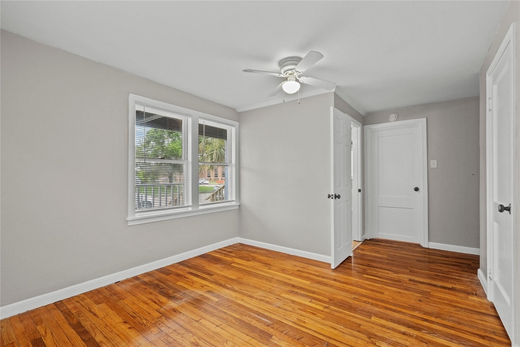 4020 Avenue O 1/2 - Photo 18