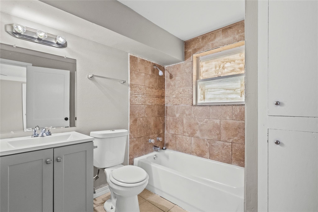 4020 Avenue O 1/2 - Photo 10