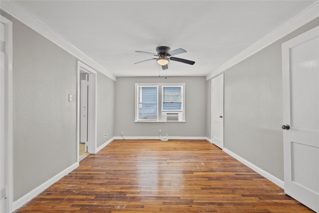 4020 Avenue O 1/2 - Photo 20