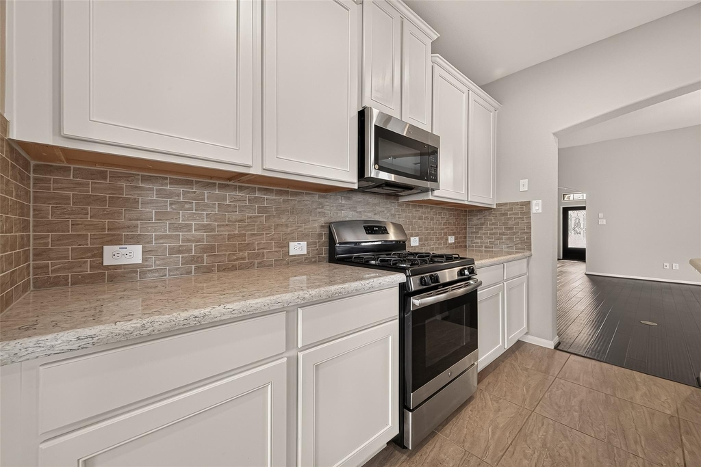 18590 Legend Oaks Drive - Photo 16
