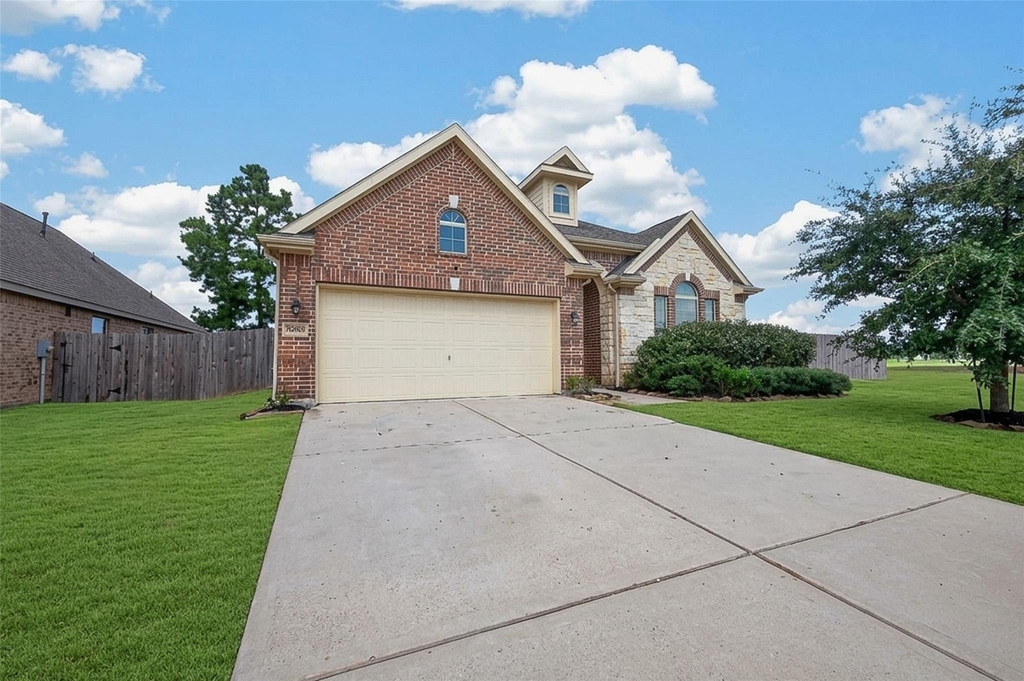 18590 Legend Oaks Drive - Photo 1