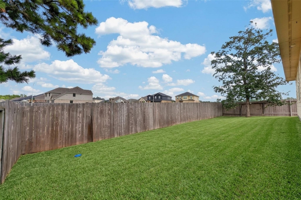 18590 Legend Oaks Drive - Photo 45