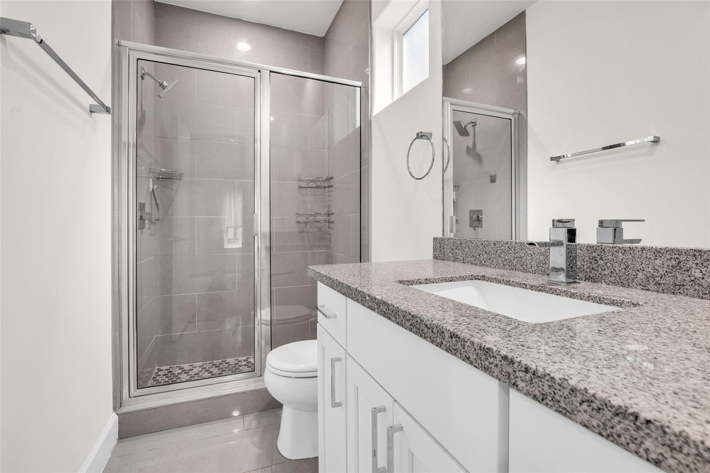1513 Spring Street - Photo 24