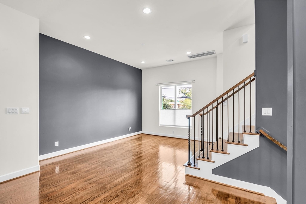 1513 Spring Street - Photo 14