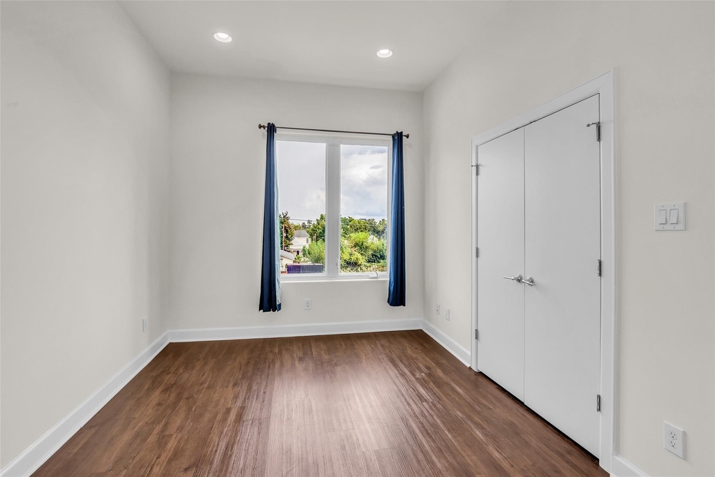 1513 Spring Street - Photo 21