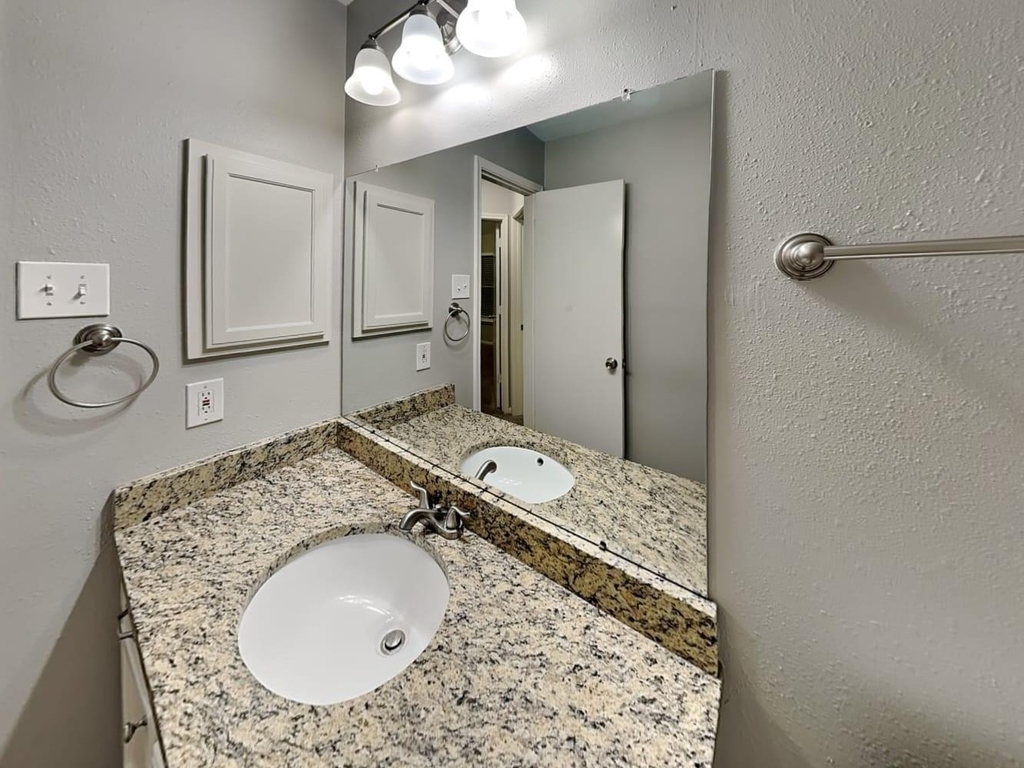 17603 Chatham Way Drive - Photo 14