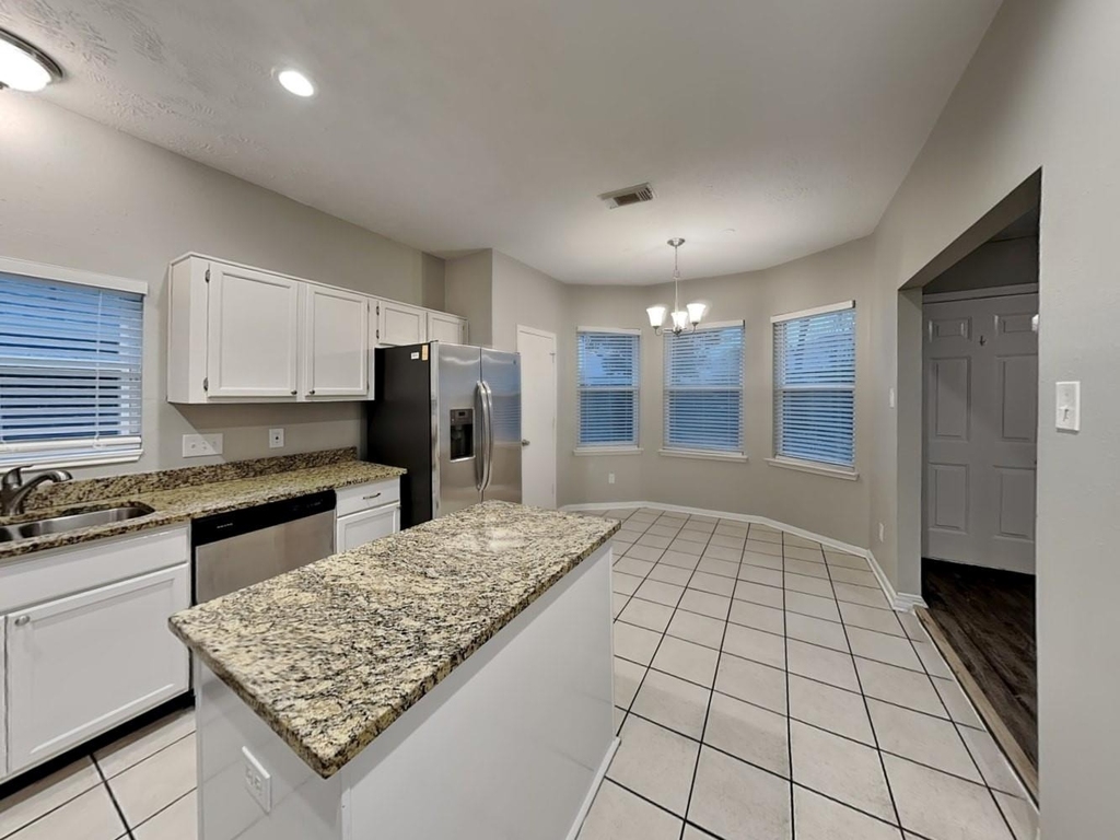 17603 Chatham Way Drive - Photo 4