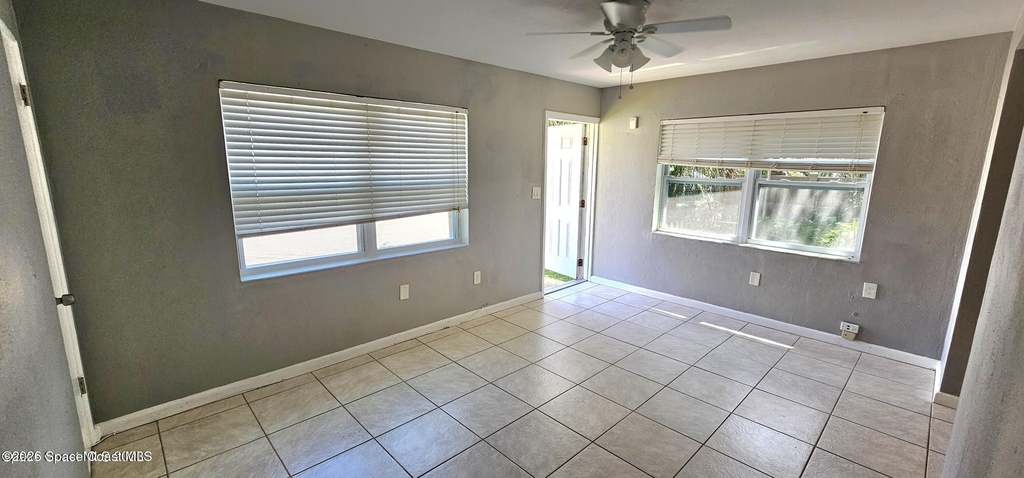 9 Carmalt Street - Photo 2