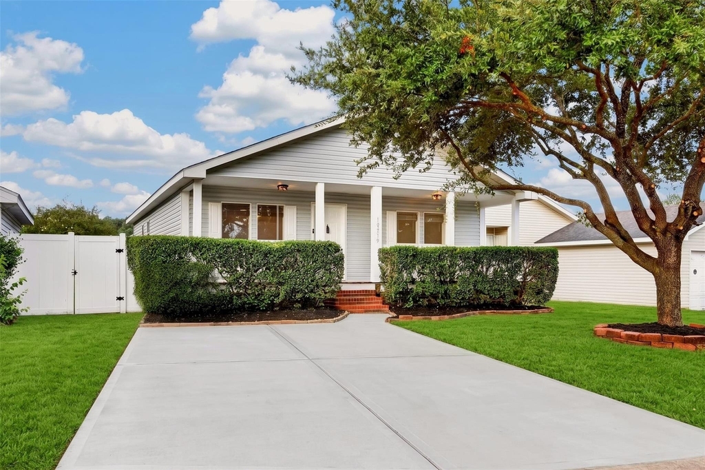 10130 Summerberry Lane - Photo 2