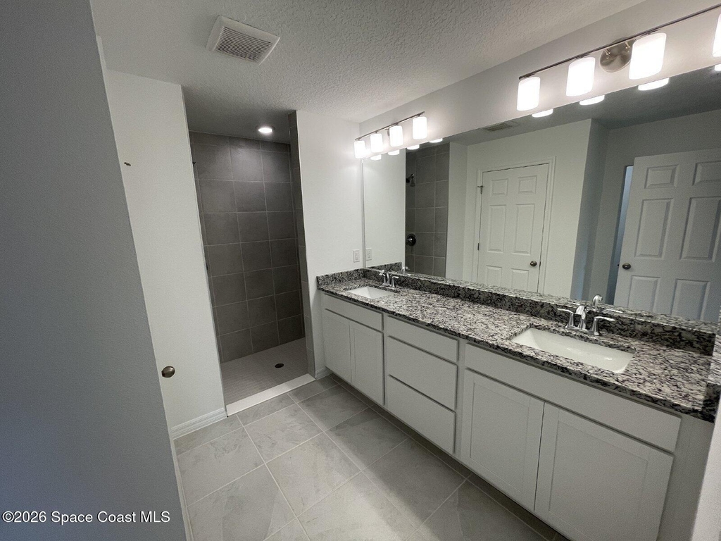 842 Buchanan Avenue Se - Photo 8