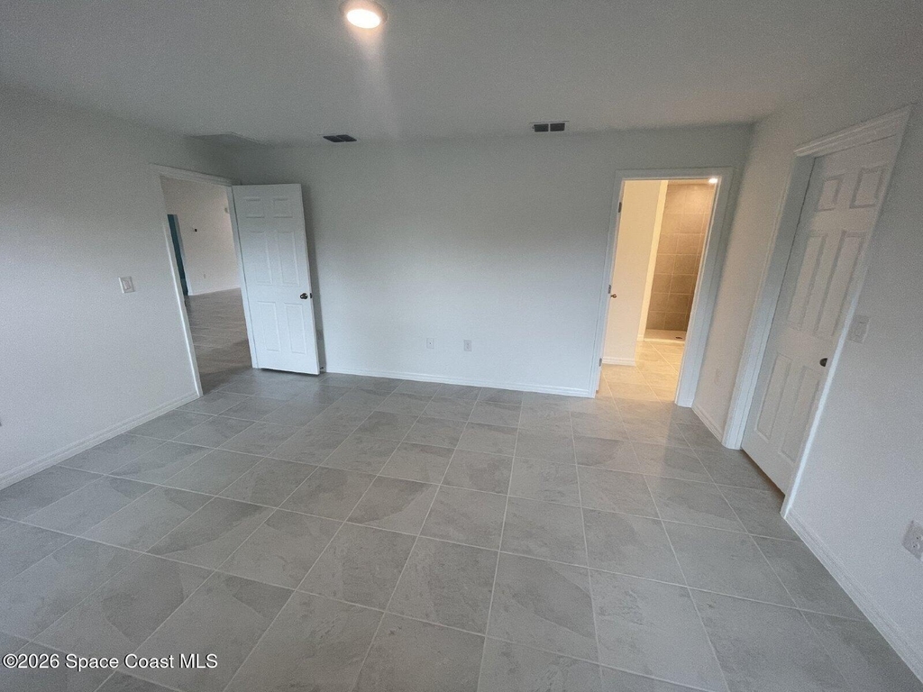 842 Buchanan Avenue Se - Photo 7