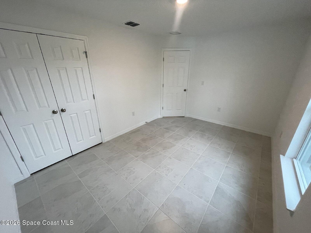 842 Buchanan Avenue Se - Photo 12