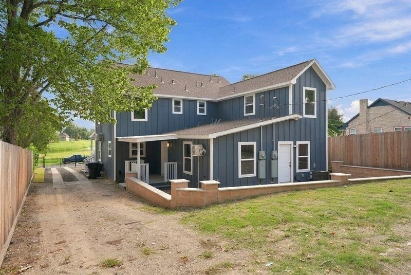 1720 Pasadena Street - Photo 2