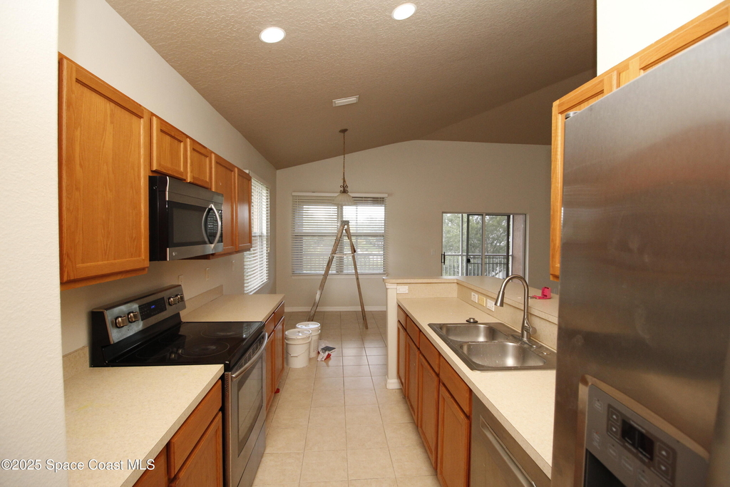 1010 Venetian Drive - Photo 9