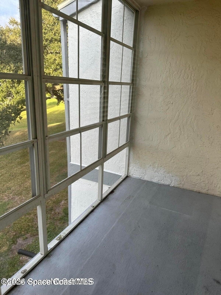 706 Beach Park Lane - Photo 10