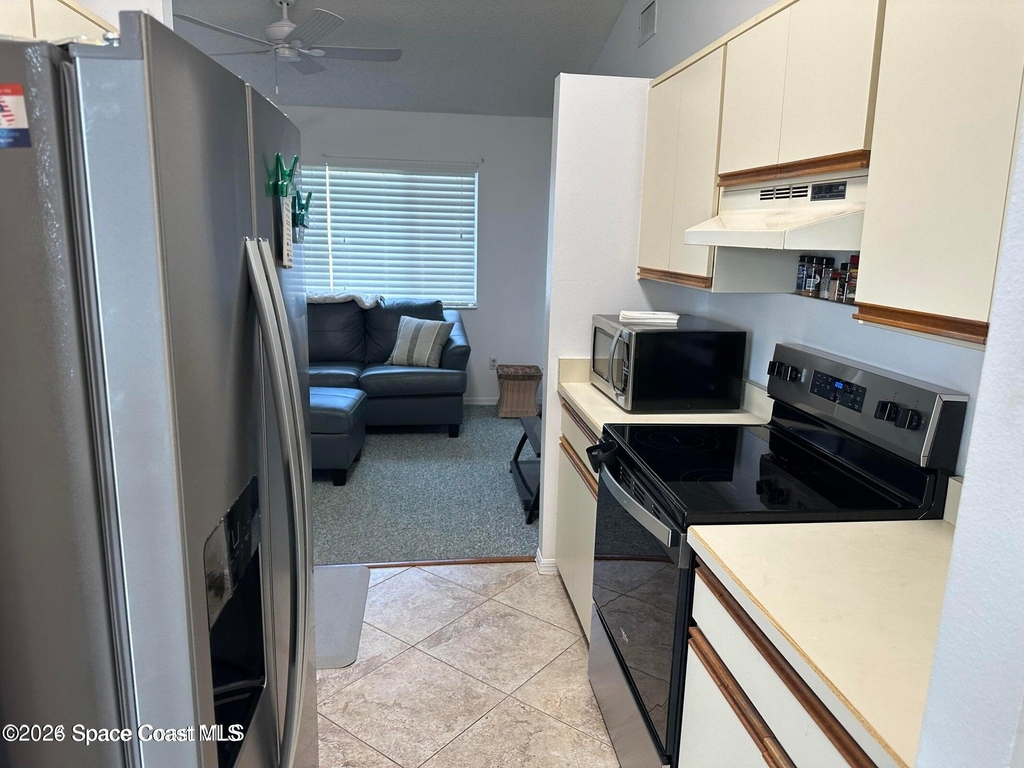 706 Beach Park Lane - Photo 4