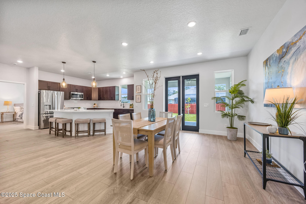 731 Banyan Street Sw - Photo 17