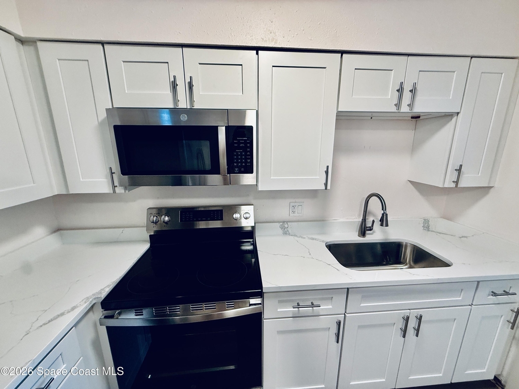 718 Lunar Lake Circle - Photo 9