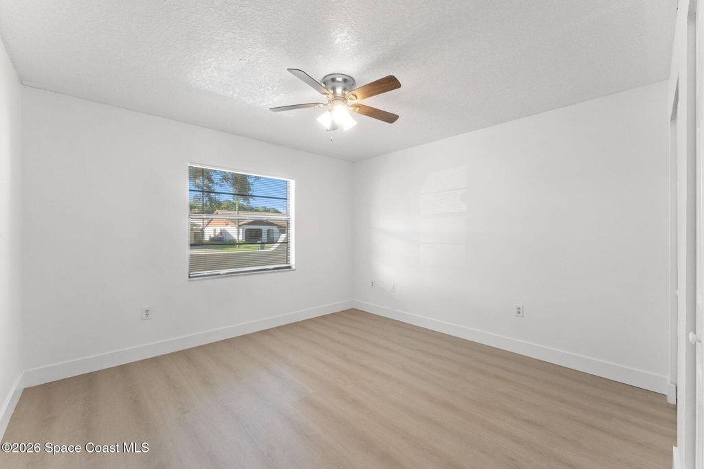 840 Angela Avenue - Photo 12