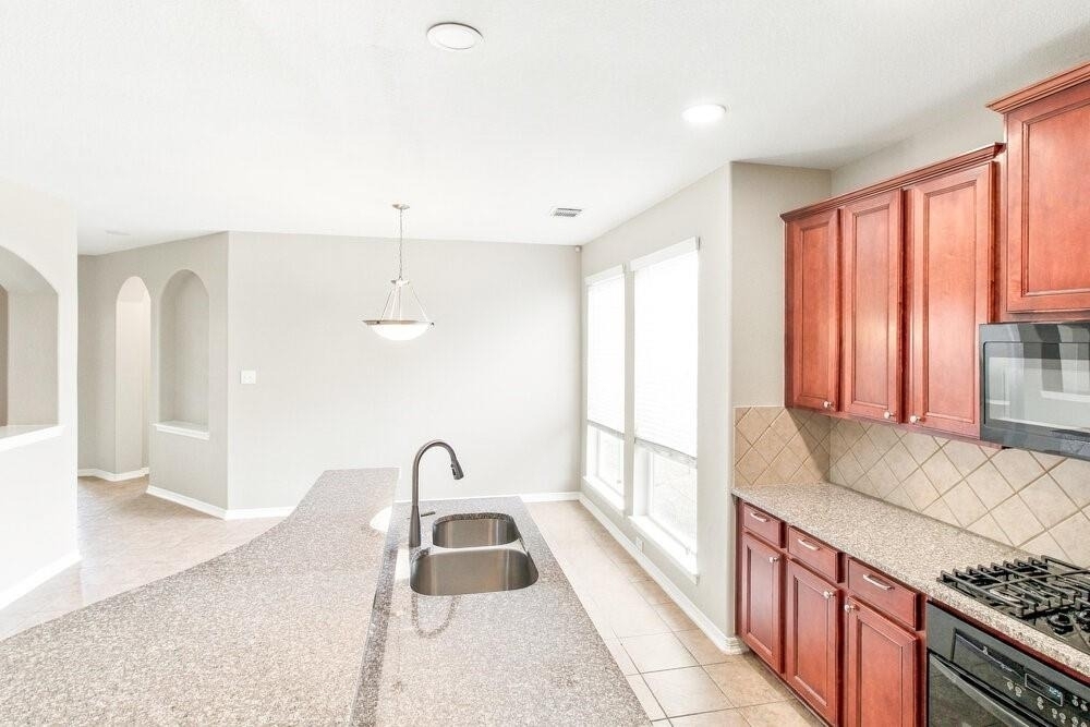 2716 Alessandria Lane - Photo 6