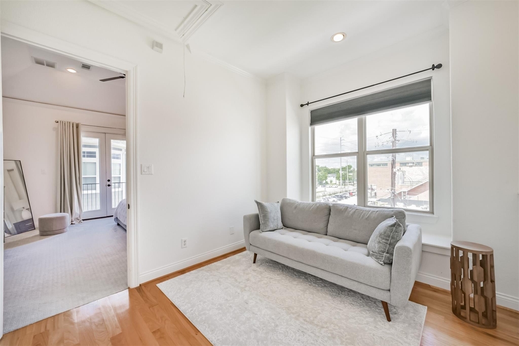 2016 Sabine Street - Photo 17