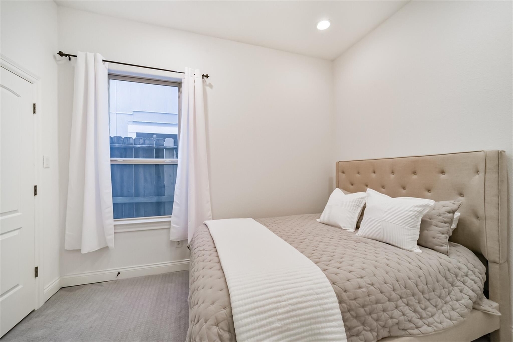 2016 Sabine Street - Photo 26