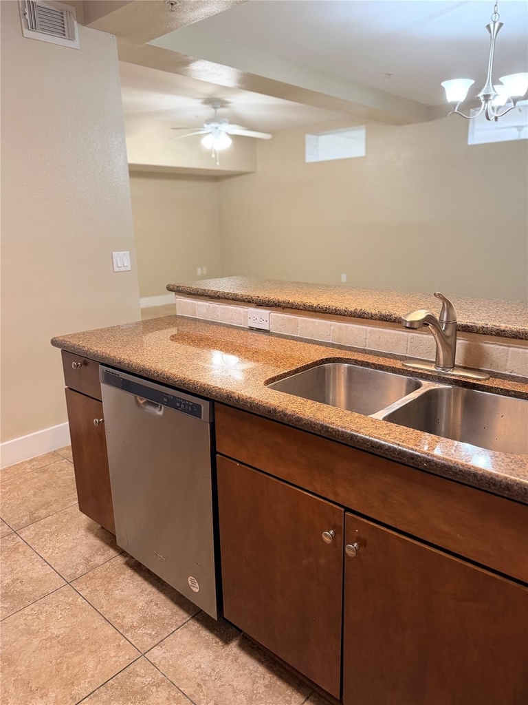 621 21st Street - Photo 3
