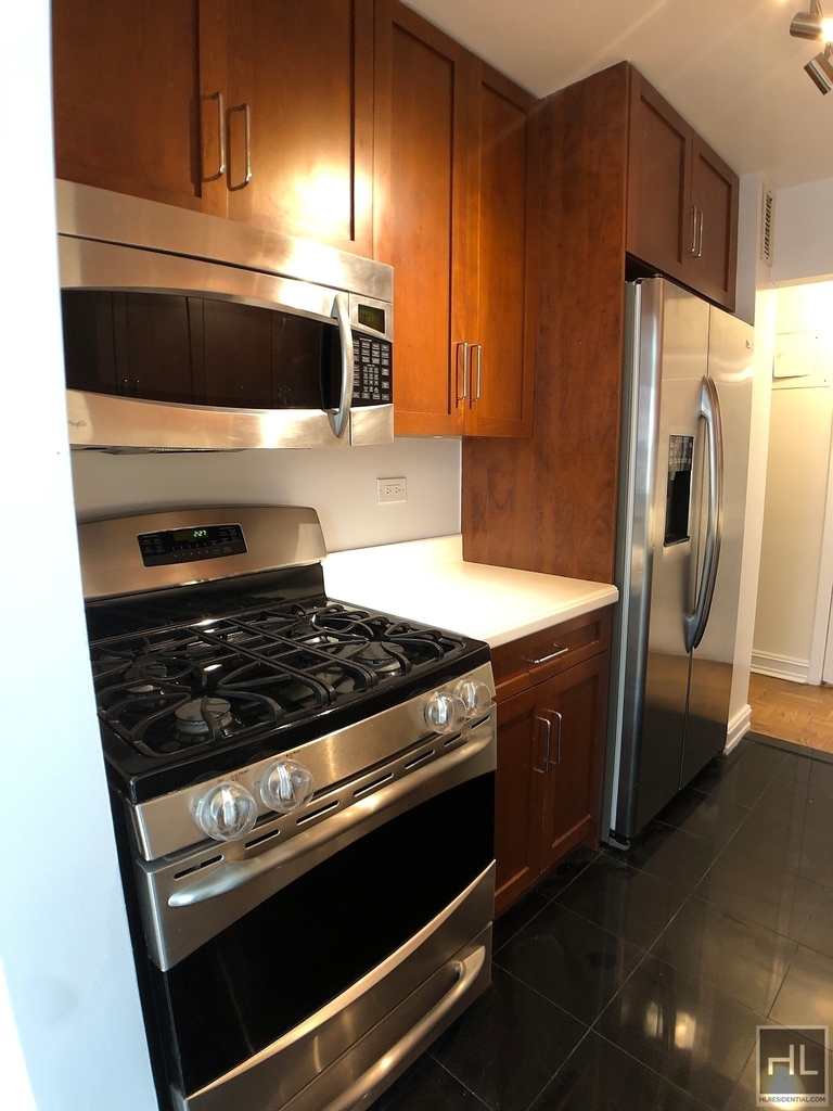 East 71st Street - Photo 2