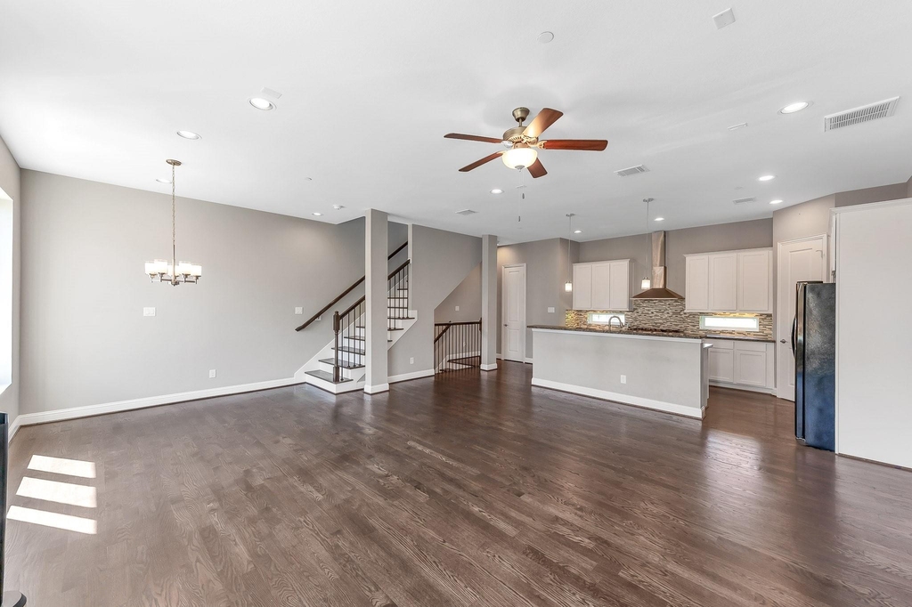 2416 Emancipation Ave - Photo 21