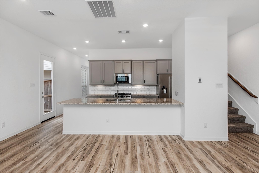 650 Aspen Falls Ct - Photo 7