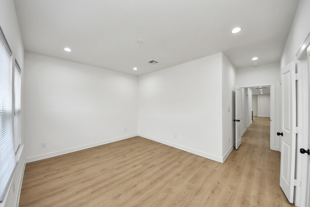 8316 Corinth Street - Photo 12