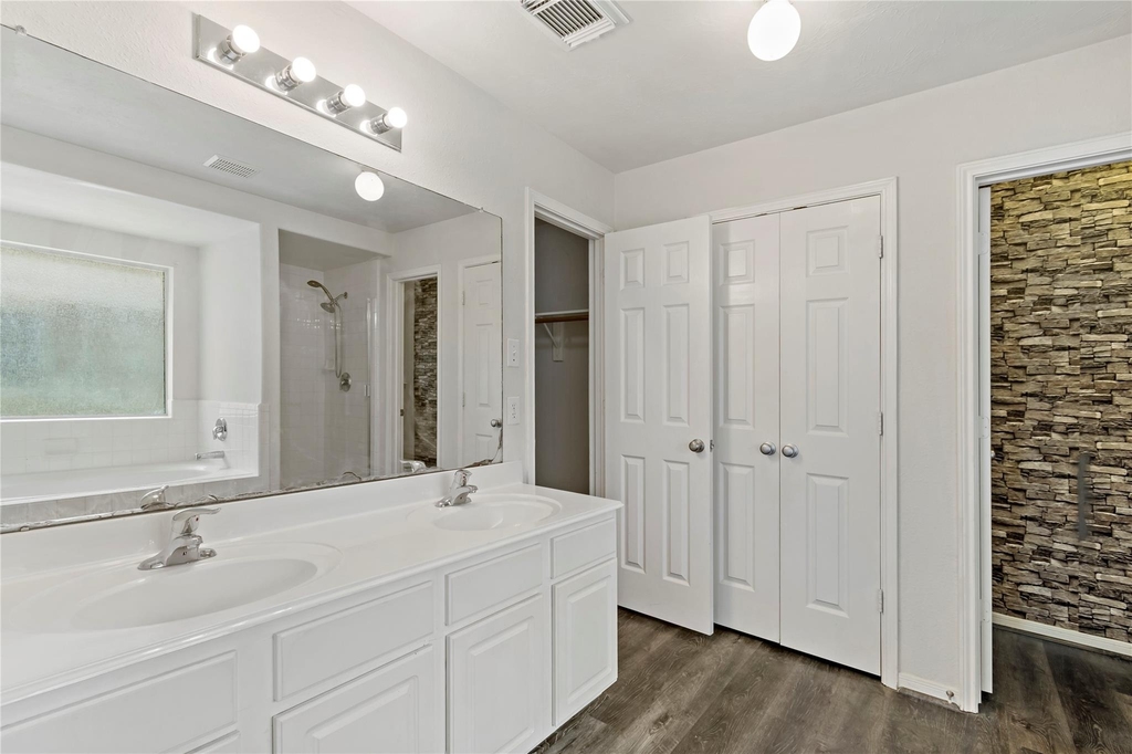 3419 Cypress Village Drive - Photo 24