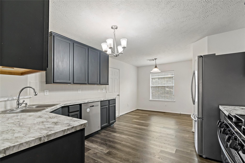 3419 Cypress Village Drive - Photo 7