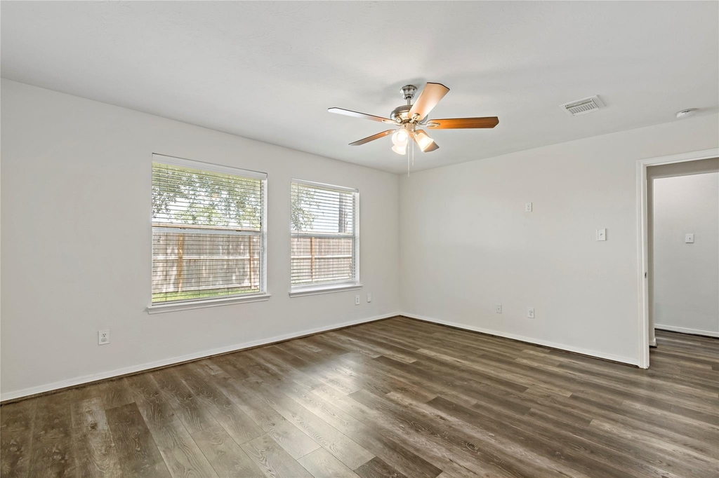 3419 Cypress Village Drive - Photo 17
