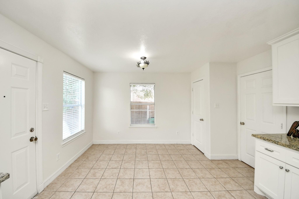 6723 Stonecross Creek Lane - Photo 15
