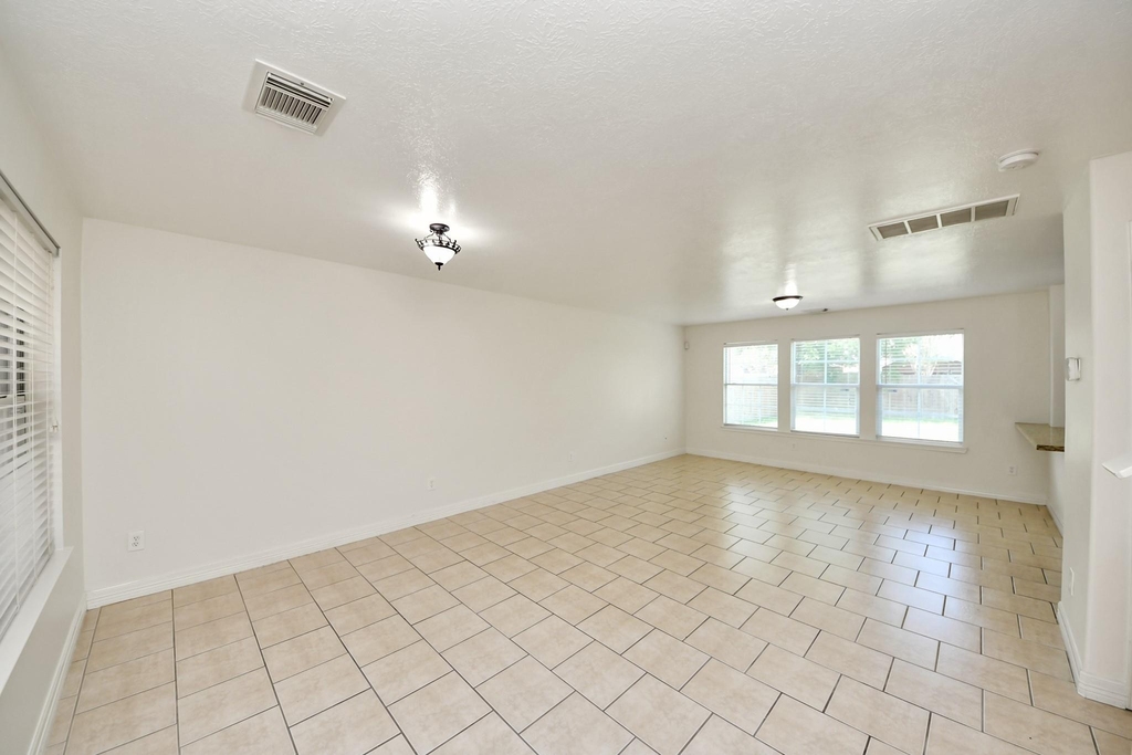6723 Stonecross Creek Lane - Photo 7