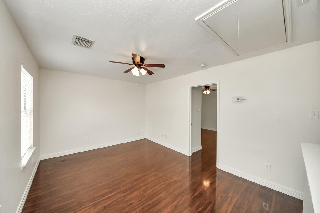 6723 Stonecross Creek Lane - Photo 32