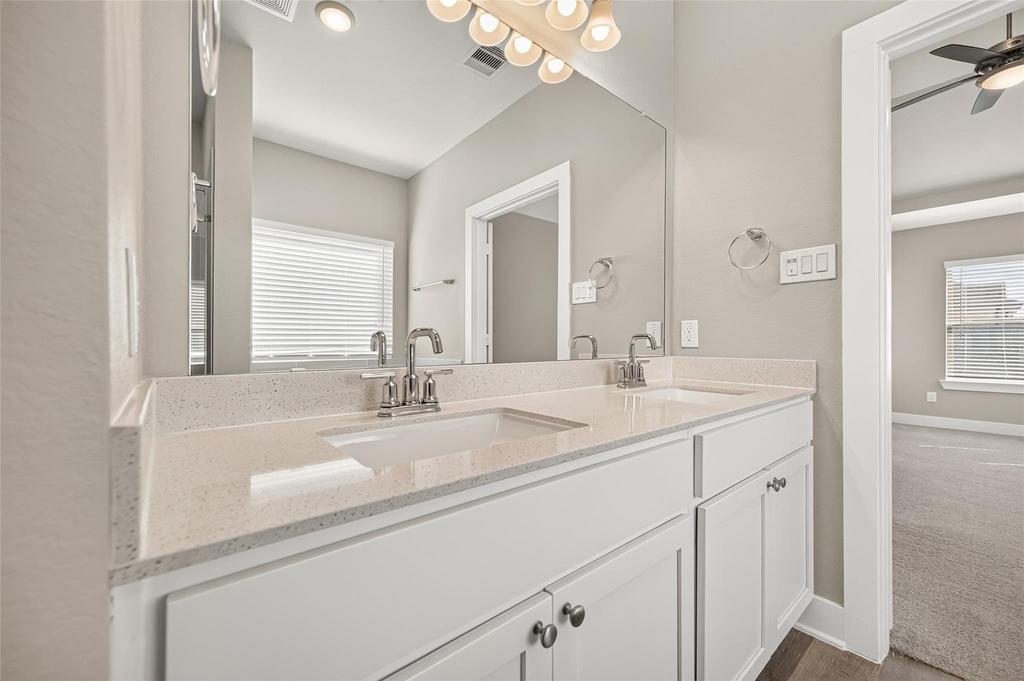 10546 Preserve Way - Photo 33