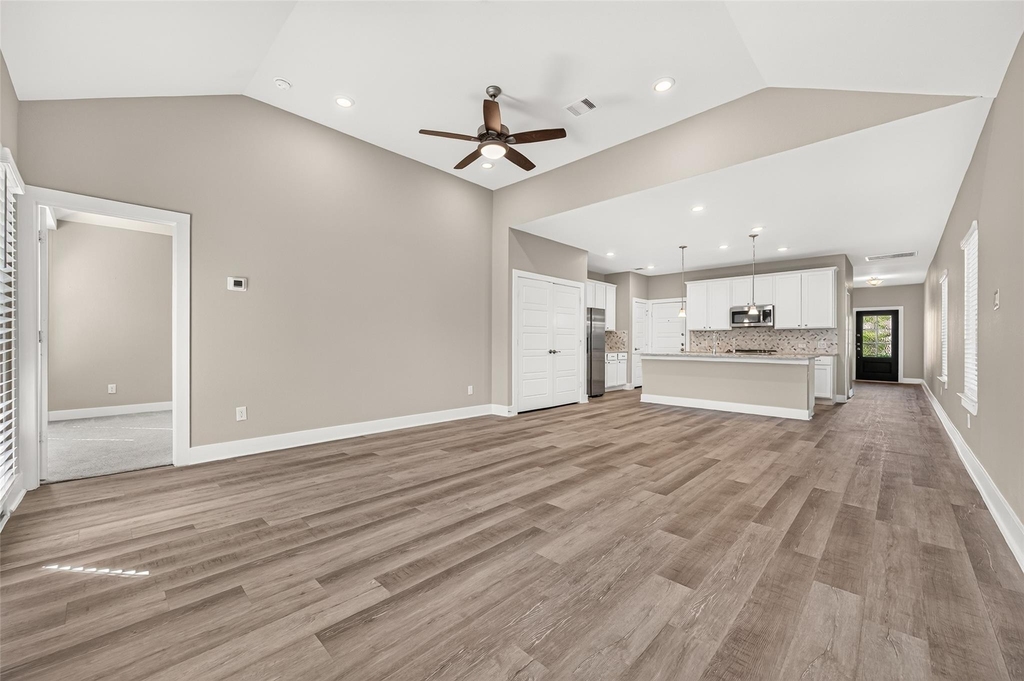 10546 Preserve Way - Photo 4